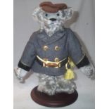 Franklin Mint Heirloom bears; Military bear on stand, H: 30 cm. P&P Group 1 (£14+VAT for the first