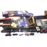 Hornby Dublo trains, track etc. P&P Group 1 (£14+VAT for the first lot and £1+VAT for subsequent