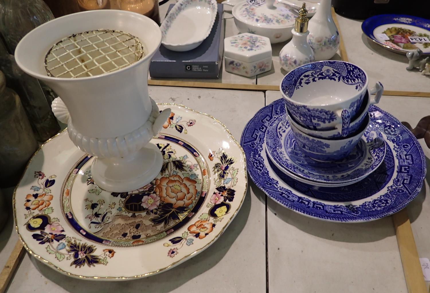 Spode Italian Gardens teacups and saucers, Mason plate, and a Wedgwood vase. Not available for in-