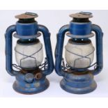 Pair of Dietz no 50 oil lamps, H: 22 cm. P&P Group 3 (£25+VAT for the first lot and £5+VAT for