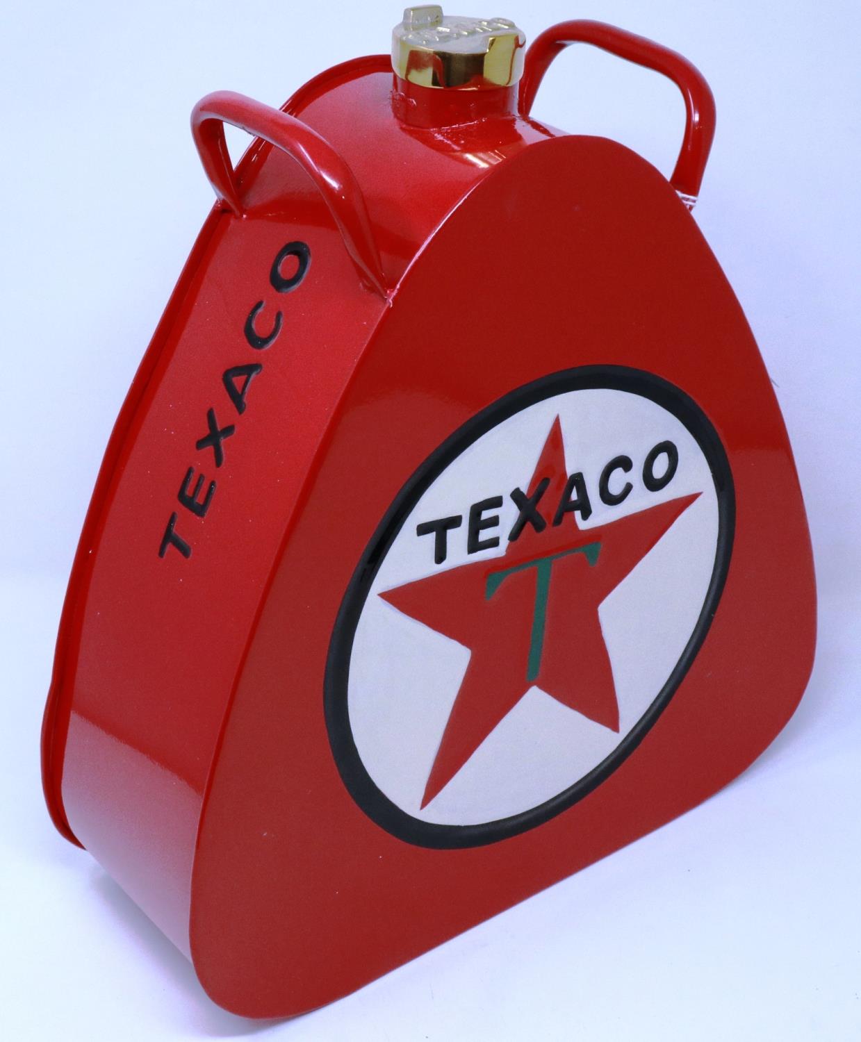 Red Texaco petrol can, H: 36 cm. P&P Group 2 (£18+VAT for the first lot and £3+VAT for subsequent