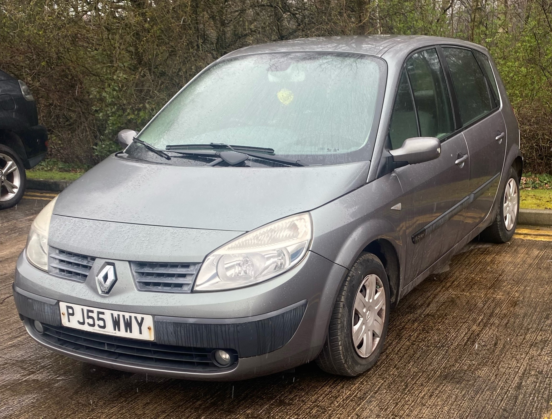 Renault Scenic Expression VVT, Grey, Reg PJ55 WWY, Miles 83,162, MOT expires 20/09/2023, 1.6 litre - Image 2 of 5