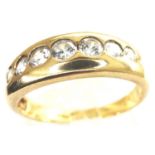 9ct gold ring set with graduating cubic zirconia, size O, 2.4g. P&P Group 1 (£14+VAT for the first