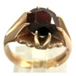 9ct gold ring set with a garnet, size Q/R, 4.8g. P&P Group 1 (£14+VAT for the first lot and £1+VAT