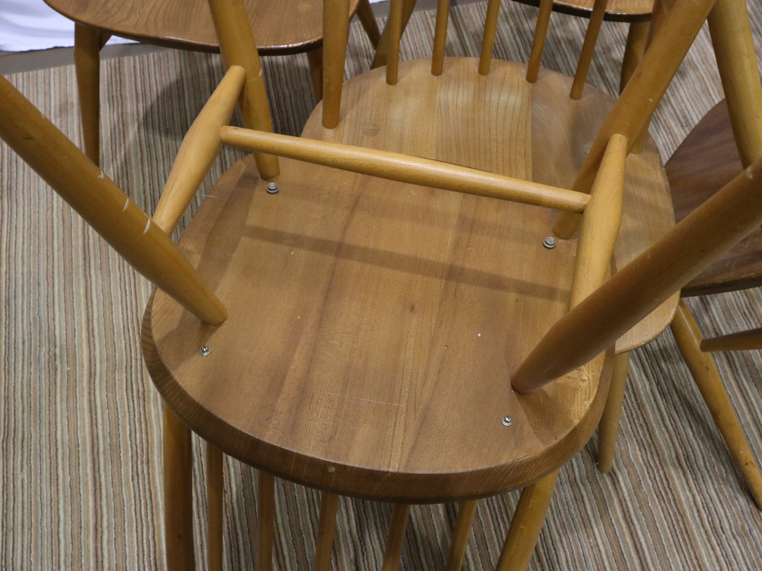 Set of six Ercol stickback dining chairs, seats of the chairs are not split, the back of one has a - Image 5 of 5