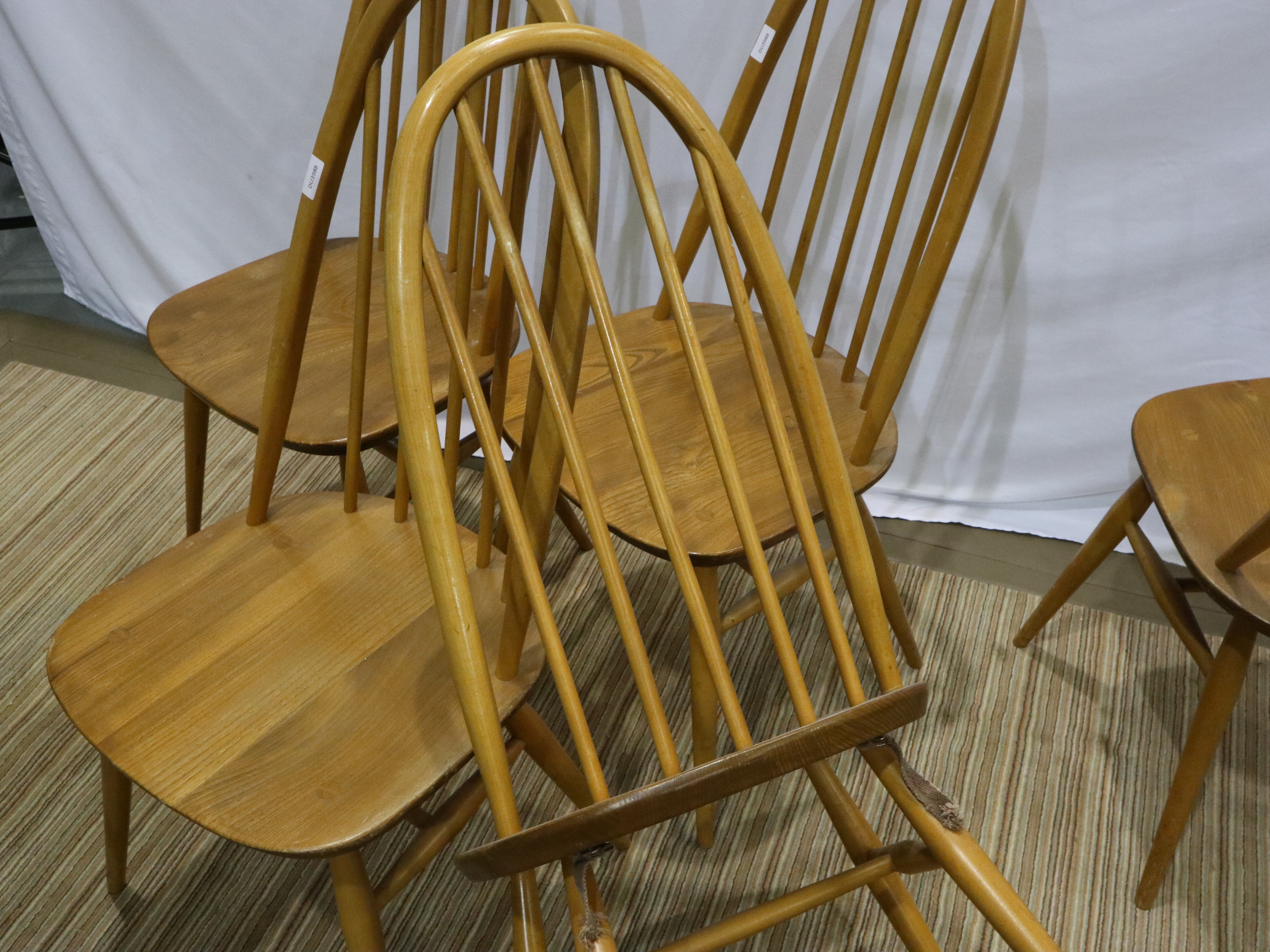 Set of six Ercol stickback dining chairs, seats of the chairs are not split, the back of one has a - Image 4 of 5