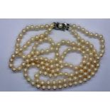 Pearl double strand necklace with 9ct white gold and diamond clasp, L: 58 cm. P&P Group 1 (£14+VAT