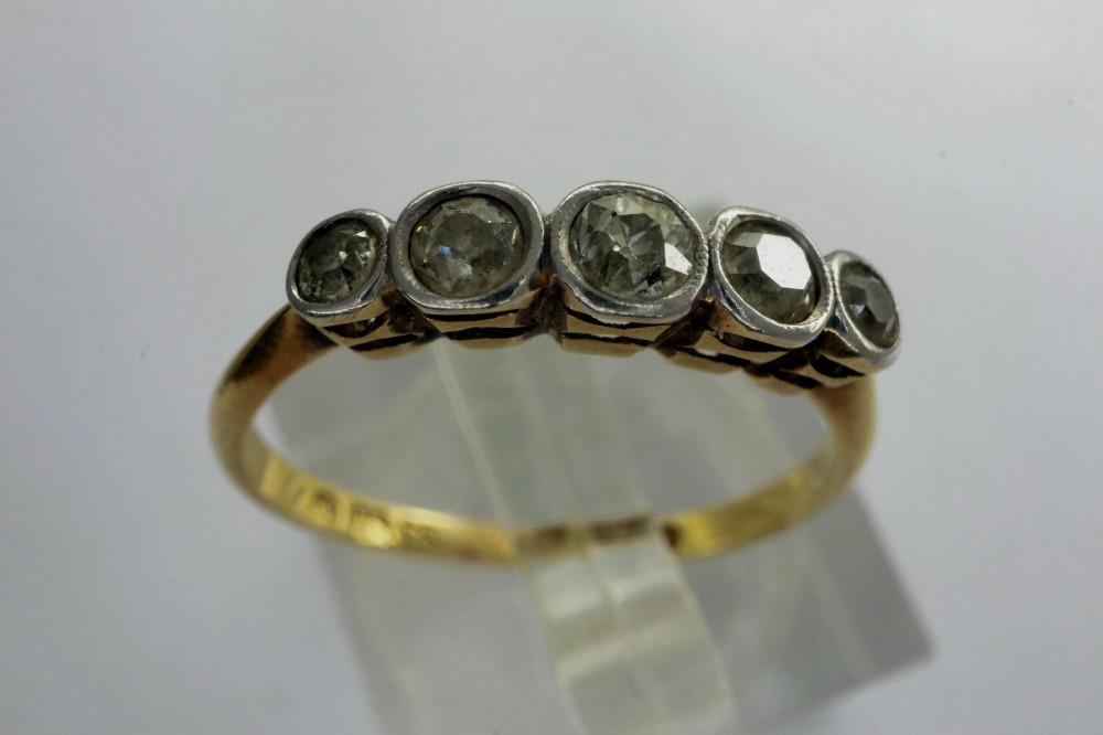 18ct gold diamond and platinum ring, hallmarked Chester assay, Size N, 1.97g. P&P Group 1 (£14+VAT