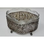 Hallmarked silver footed open dish with glass insert and scalloped edges, L: 12 cm, 91g. P&P Group 1