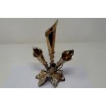 Silver plated floral epergne, H: 20 cm. P&P Group 1 (£14+VAT for the first lot and £1+VAT for