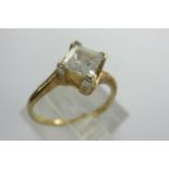 9ct gold solitaire ring set with cubic zirconia, size K, 2.0g. P&P Group 1 (£14+VAT for the first