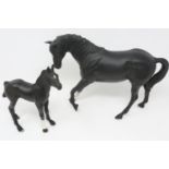 Beswick black beauty and foal, largest H: 19 cm, slight damage to foals leg. P&P Group 2 (£18+VAT