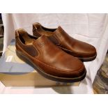 Pair of Men's Clarke's Shoe's size 9.5. P&P Group 1 (£14+VAT for the first lot and £1+VAT for
