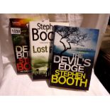 Three hardback novels by Stephen Booth, signed. P&P Group 1 (£14+VAT for the first lot and £1+VAT