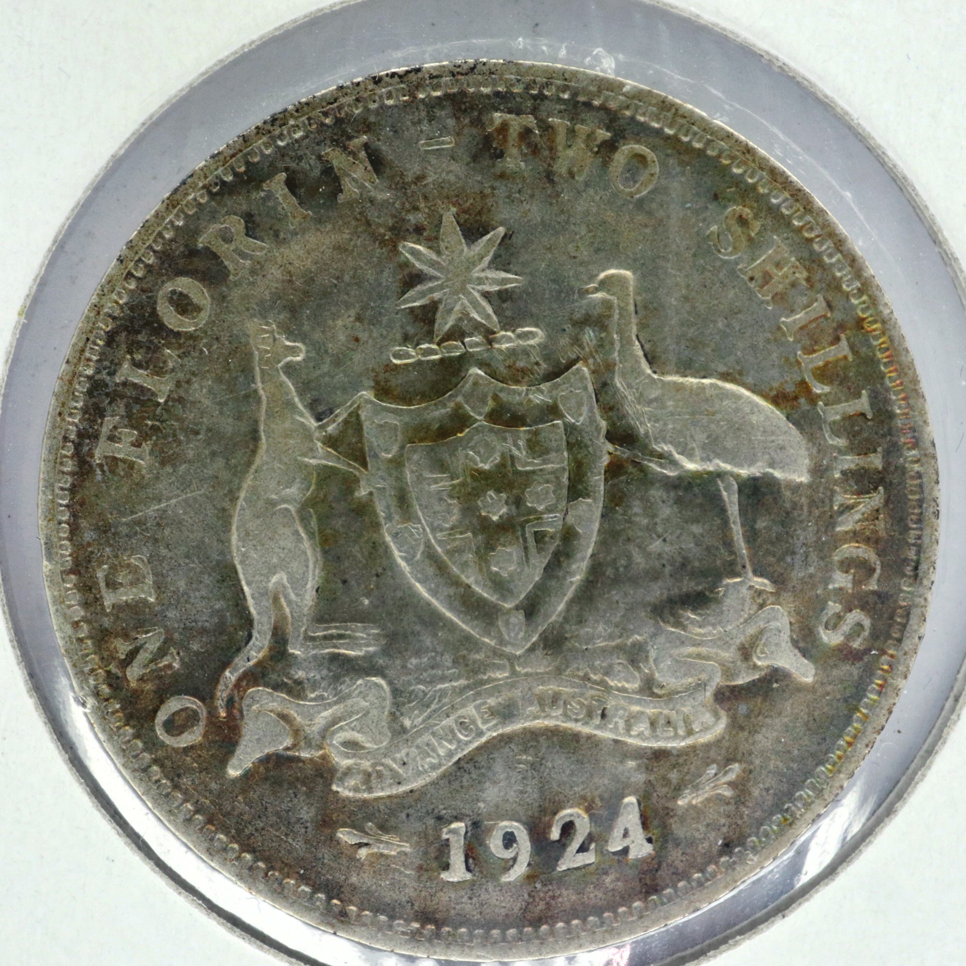 Australia: 1924 silver florin of George V. P&P Group 0 (£5+VAT for the first lot and £1+VAT for