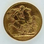 1927 gold sovereign of George V, South Africa Mint. P&P Group 0 (£5+VAT for the first lot and £1+VAT