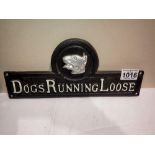 Cast iron Dogs running loose plaque, W: 28 cm. P&P Group 1 (£14+VAT for the first lot and £1+VAT for