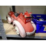 Childs ride on fire engine. Not available for in-house P&P