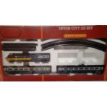 OO scale Hornby R541 Intercity 125 set comprising of dummy trailer car and two coaches, one