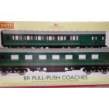 OO scale Hornby R4534D, B.R push pull coaches, Green, in excellent to near mint condition, boxed. UK