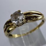 9ct gold solitaire ring set with cubic zirconia, size O, 1.7g. UK P&P Group 0 (£6+VAT for the