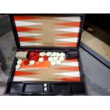 Portable backgammon set. UK P&P Group 2 (£20+VAT for the first lot and £4+VAT for subsequent lots)