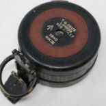 British WWII marching compass mkIII, dated 1940. UK P&P Group 1 (£16+VAT for the first lot and £2+
