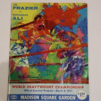 Joe Frazier V Muhammad Ali official souvenir programme, 8th March 1971. UK P&P Group 1 (£16+VAT