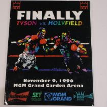 Tyson V Holyfield, November 1966 programme. UK P&P Group 1 (£16+VAT for the first lot and £2+VAT for