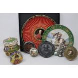 Napoleonic Wars: mixed collectables and commemoratives, including a Sevres porcelain box on stand (