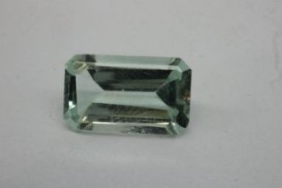 Natural emerald cut loose aquamarine stone: 2.61ct. UK P&P Group 1 (£16+VAT for the first lot and £