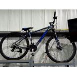 19 inch frame 21 speed Venom Cobra hardtail mountain bike equipped with Shimano shifters and brakes.