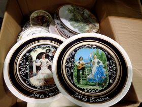 Mixed collectors plates including Coalport. Not available for in-house P&P