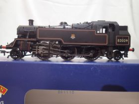 OO scale Bachmann 31-975, standard class 3mt, 82029, Black Early crest in excellent condition, no