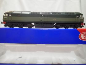 OO scale Heljan Class 47 Green, D1100, detailed/weathered, in very good condition, box has wear,