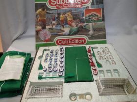 Subbuteo Club edition set circa 1987/88, with extra players and pitch. UK P&P Group 1 (£16+VAT for