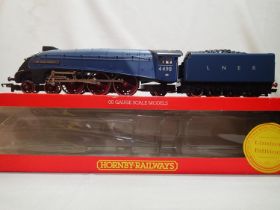 OO scale Hornby R528, class A4, Sir Nigel Gresley 4498, LNER Blue, preserved Livery, in excellent