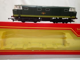 OO scale Triang Hornby R758, Hymek, D7603, Green Late Crest in good condition, boxed. UK P&P Group 1