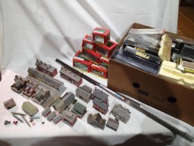 Selection of N gauge card buildings, plus three lengths of Peco flexitrack, and other pieces, plus