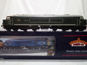 OO scale Bachmann 32-650 class 44 diesel D1, Scafell Pike, Green in excellent condition, wear to