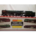 OO scale Hornby R552 Oliver Cromwell, 70013, Green, Late Crest in very good to excellent