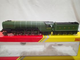 OO scale Hornby R3171 class P2, Cock O The North, 2001, LNER Green, in excellent condition, slight