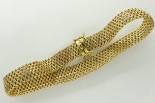 9ct gold mesh bracelet, L: 20 cm, 9.3g. UK P&P Group 1 (£16+VAT for the first lot and £2+VAT for