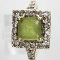 9ct gold cluster ring set with peridot and cubic zirconia, size L/M, 2.5g. UK P&P Group 0 (£6+VAT
