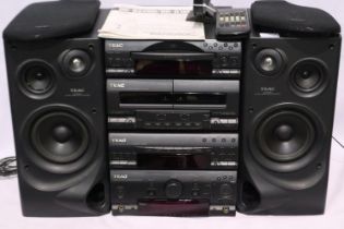 TEAC DC-D2200 compact digital hifi system with speakers, R/C and instructions. All electrical