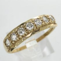 9ct gold ring set with cubic zirconia, size S/T, 1.9g. UK P&P Group 0 (£6+VAT for the first lot