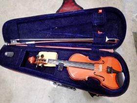 Stentor child's violin with case. Not available for in-house P&P