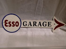 Cast iron Esso garage arrow sign, W: 40 cm. UK P&P Group 1 (£16+VAT for the first lot and £2+VAT for
