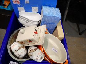 Collection of mixed kitchen ware including a filter water jug. Not available for in-house P&P