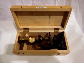 Microscope in box, marked A. Franks Ltd, Opticians, Deansgate, Manchester. UK P&P Group 1 (£16+VAT